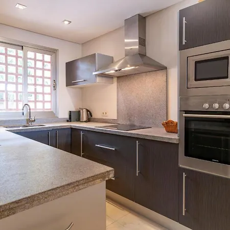 Holiday home Lovely In With House Sea View